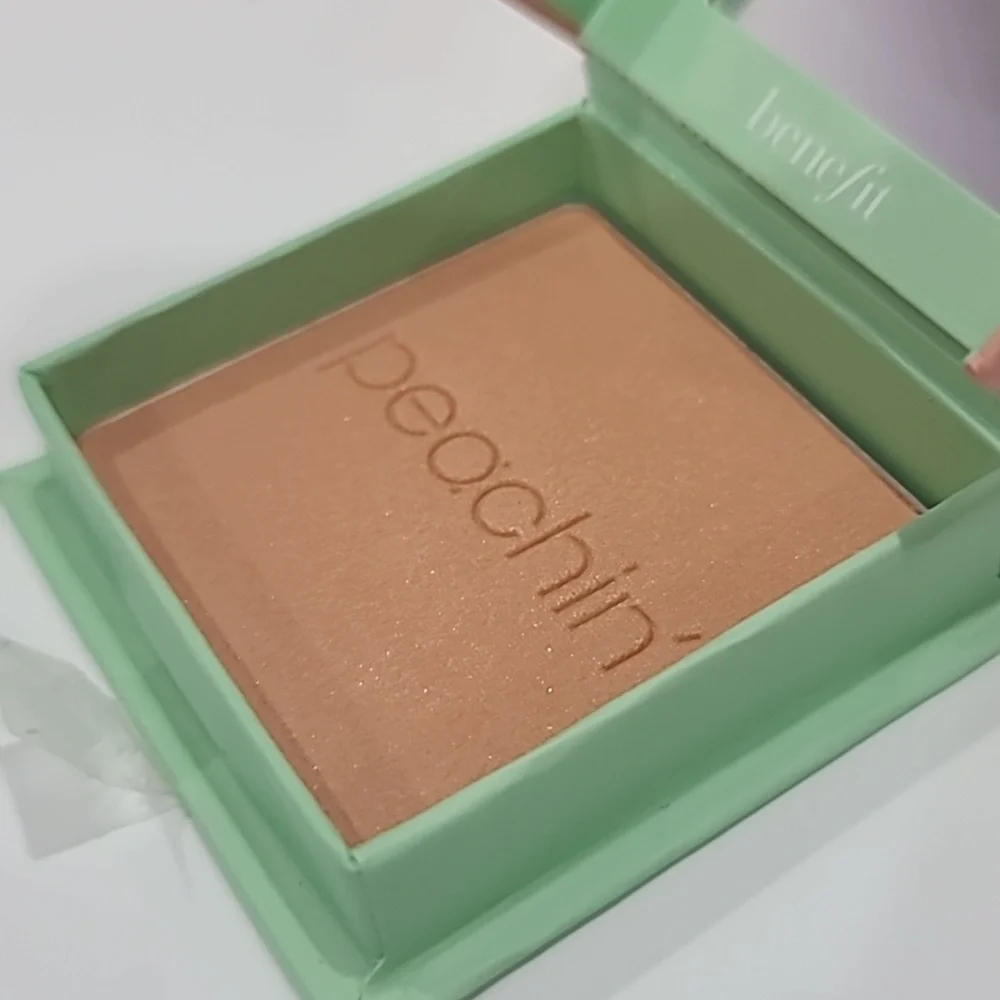 SALE! ✅ Benefit #PEACHIN Silky-Soft Powder Blush ✨ NEW IN BOX